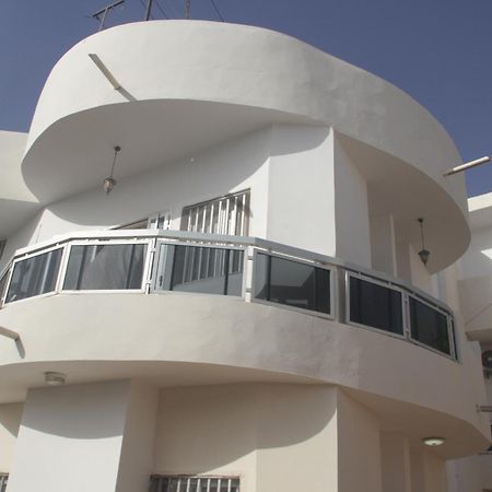 "La Coquille", Joli Loft, Moderne, Propre, Sur Et Calme Au Coeur De Saly Apartment Bagian luar foto