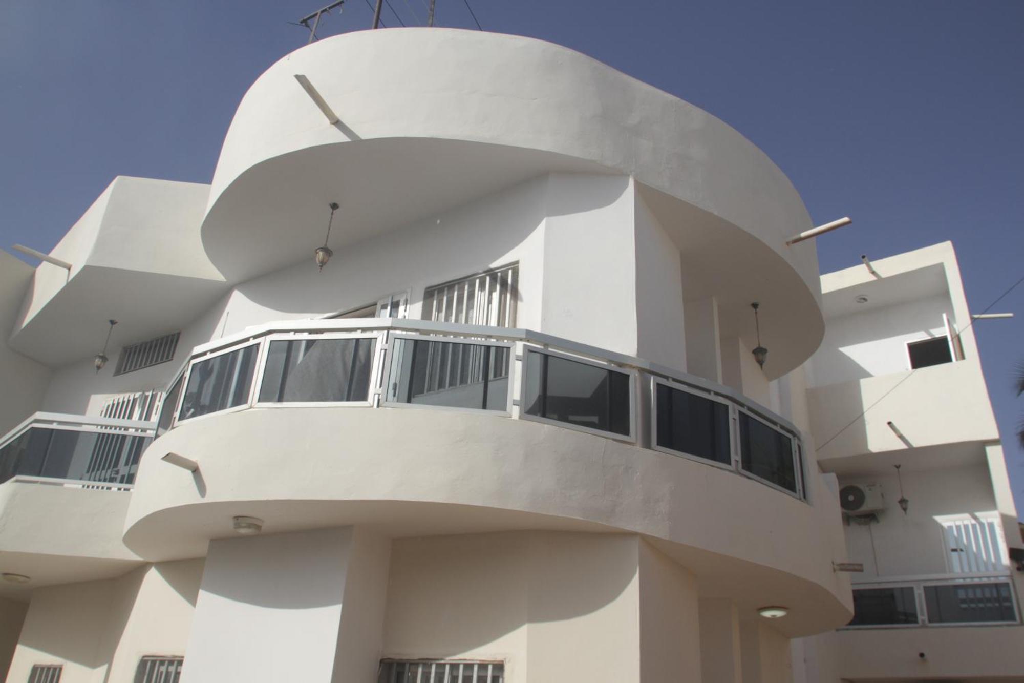 "La Coquille", Joli Loft, Moderne, Propre, Sur Et Calme Au Coeur De Saly Apartment Bagian luar foto
