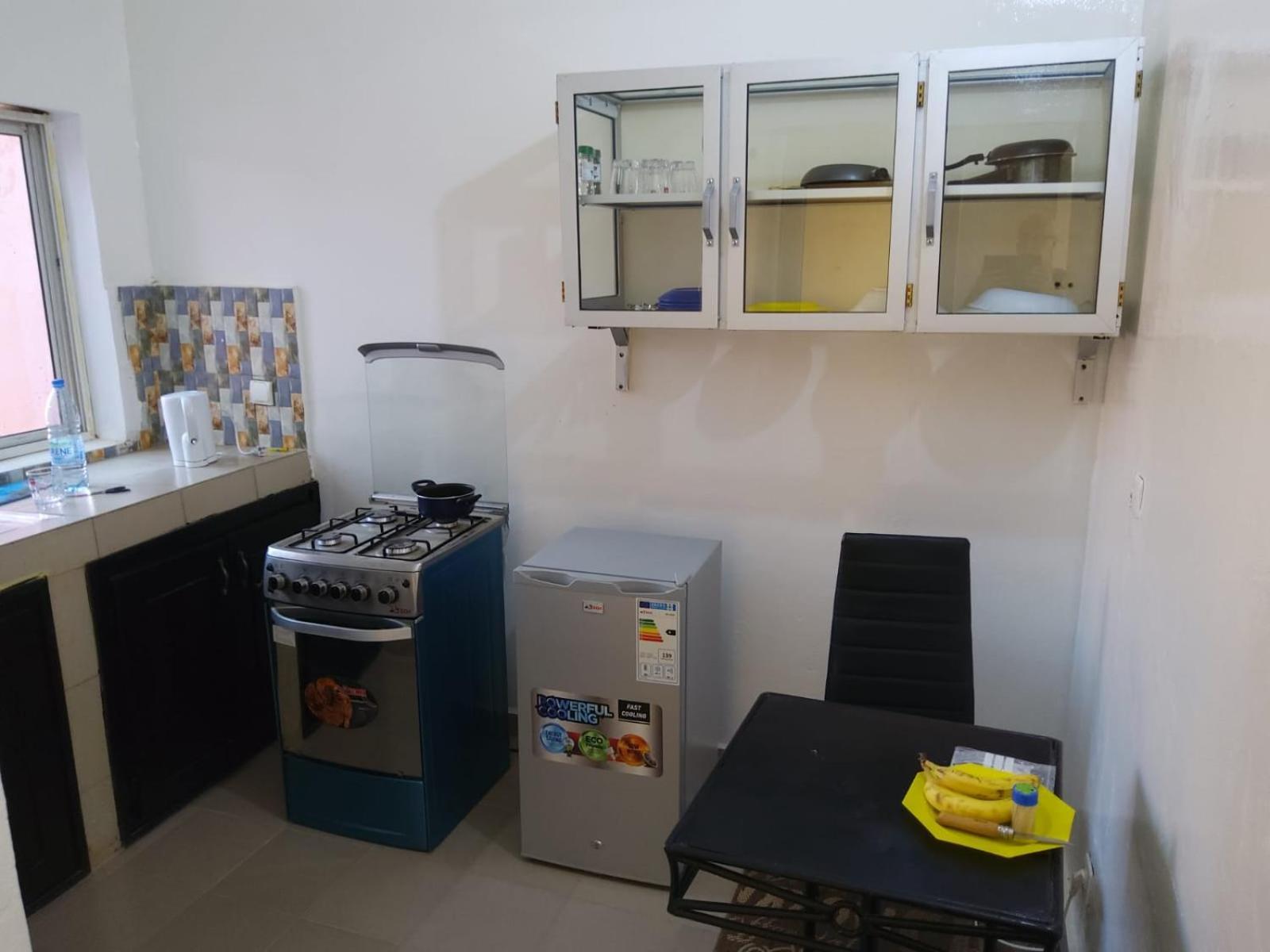 "La Coquille", Joli Loft, Moderne, Propre, Sur Et Calme Au Coeur De Saly Apartment Bagian luar foto